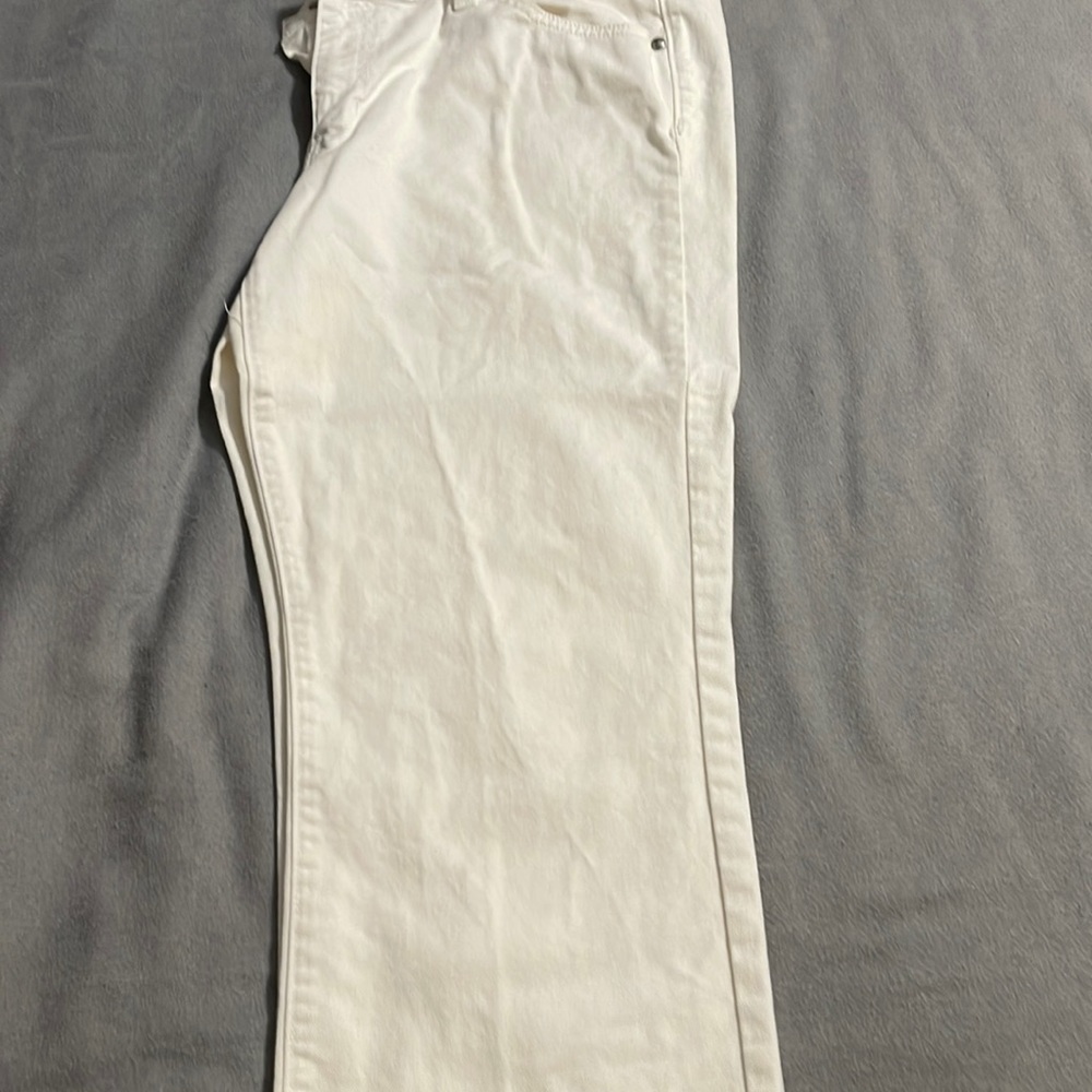 White capris